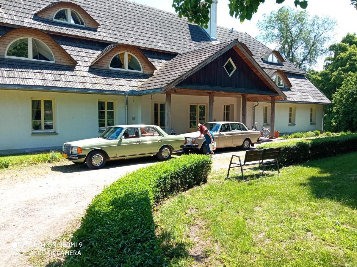 Dwór Strzyżew Zelazowa Wola Exterior foto